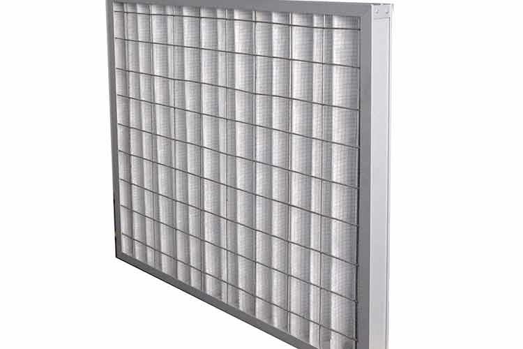 初效過濾器是空調(diào)系統(tǒng)的初級過濾，主要用于過濾5μm以上塵埃粒子，可分為板式、折疊式、袋式三種樣式