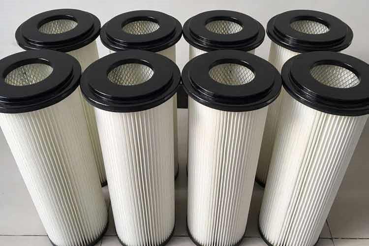 汽車發(fā)動機(jī)及工程機(jī)械：內(nèi)燃機(jī)用空氣濾、機(jī)油濾、燃油濾、工程機(jī)械、船舶、載重車用各種液壓油濾、柴油濾、水濾