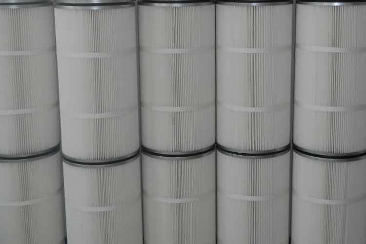 在進行除塵器造型設計時首先要決定采用何種布袋除塵器