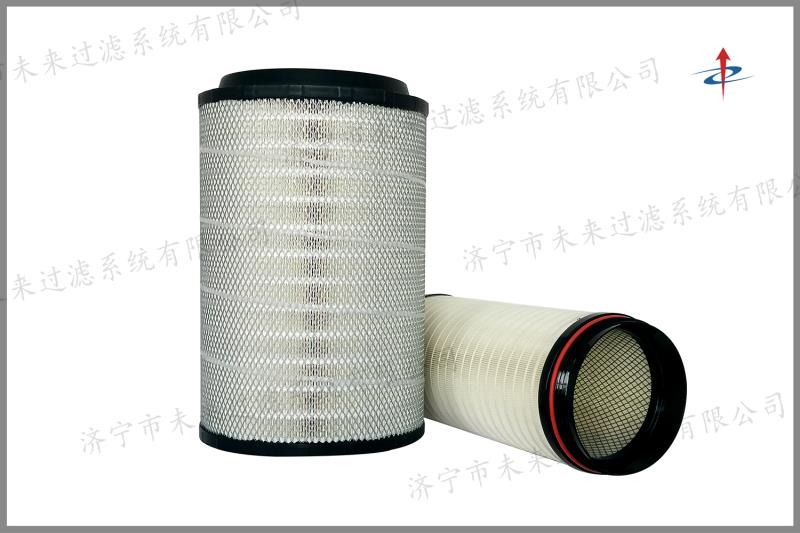 它既可以保護(hù)發(fā)動(dòng)機(jī)，濾除空氣中的硬質(zhì)灰塵顆粒，又可向發(fā)動(dòng)機(jī)提供清潔空氣